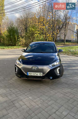 Хэтчбек Hyundai Ioniq 2016 в Виннице Хэтчбек Hyundai Ioniq 2016 в Виннице