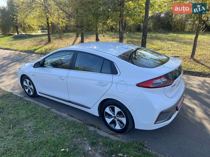 Хэтчбек Hyundai Ioniq 2017 в Кривом Роге