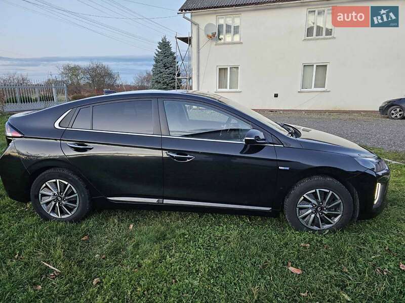 Лифтбек Hyundai Ioniq 2019 в Стрые фото 13 Лифтбек Hyundai Ioniq 2019 в Стрые