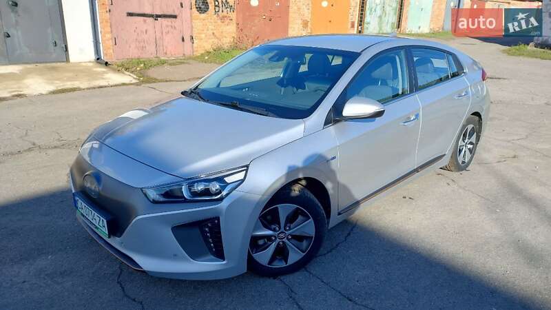 Хэтчбек Hyundai Ioniq 2016 в Умани