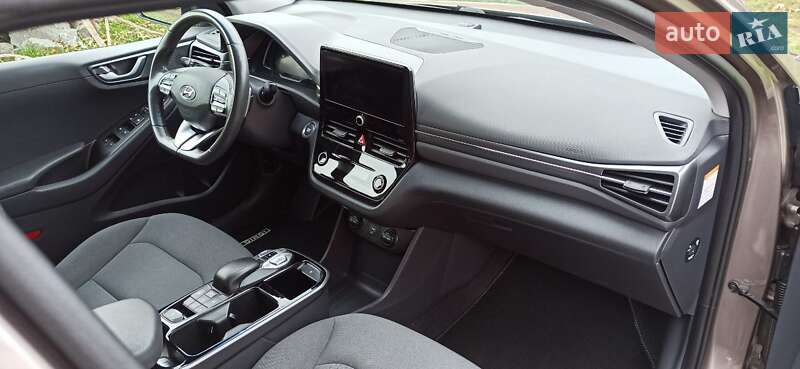 Лифтбек Hyundai Ioniq 2019 в Виннице