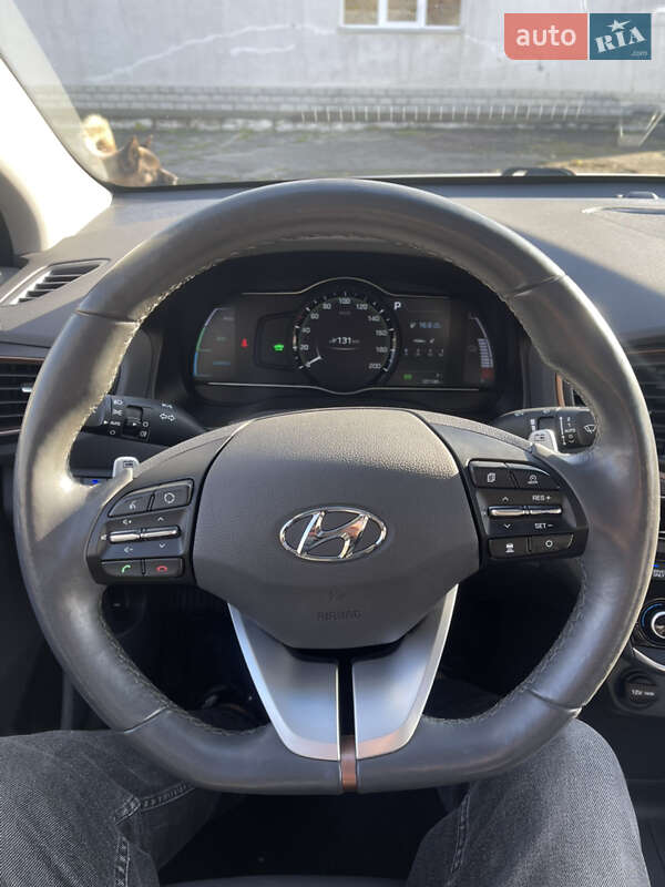Хэтчбек Hyundai Ioniq 2018 в Житомире