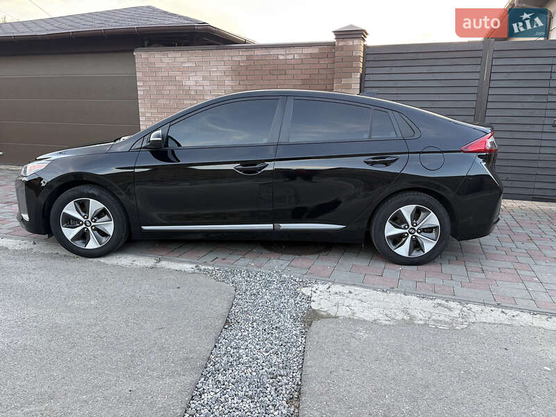 Хэтчбек Hyundai Ioniq 2019 в Кривом Роге фото 6 Хэтчбек Hyundai Ioniq 2019 в Кривом Роге