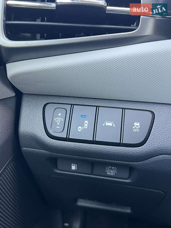 Хэтчбек Hyundai Ioniq 2019 в Виннице фото 28 Хэтчбек Hyundai Ioniq 2019 в Виннице