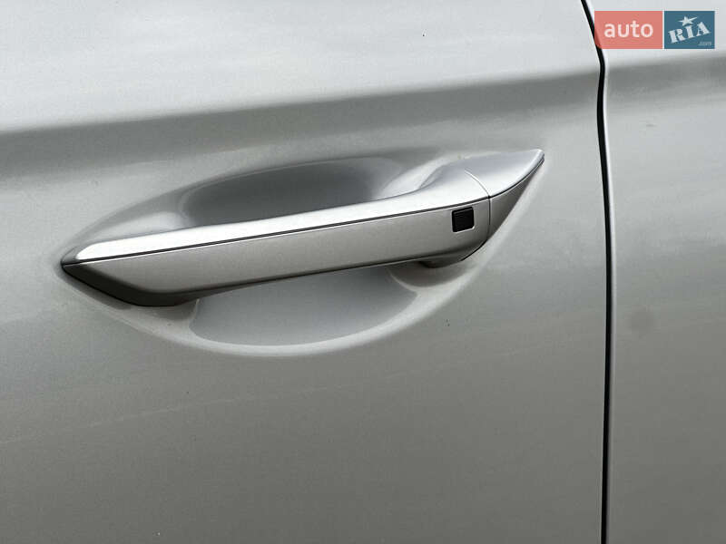 Лифтбек Hyundai Ioniq 2019 в Ковеле фото 37 Лифтбек Hyundai Ioniq 2019 в Ковеле