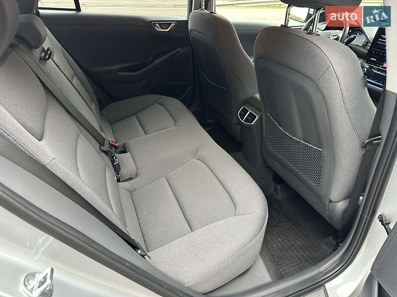 Лифтбек Hyundai Ioniq 2019 в Ковеле фото 64 Лифтбек Hyundai Ioniq 2019 в Ковеле