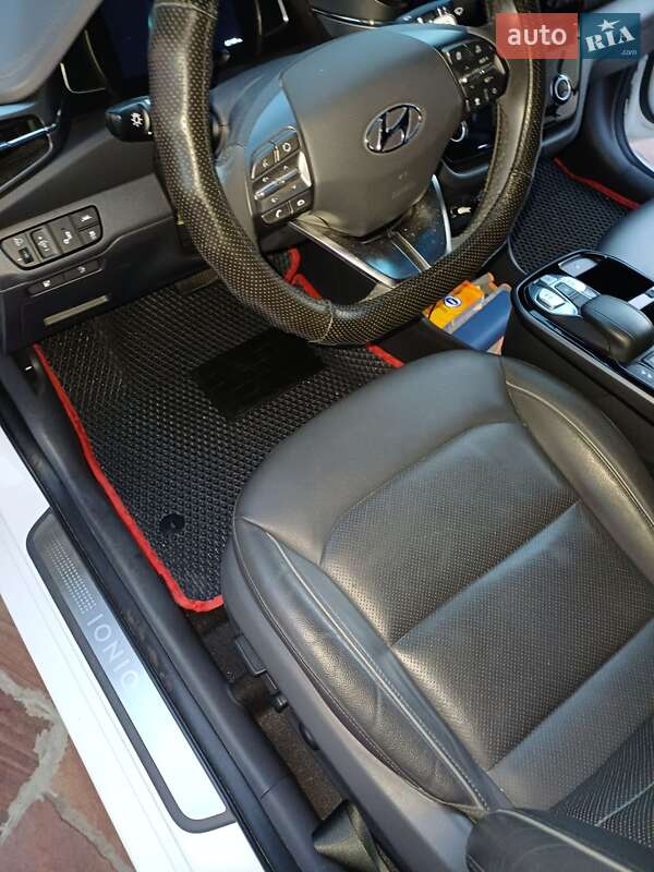 Ліфтбек Hyundai Ioniq 2021 в Києві фото 12 Ліфтбек Hyundai Ioniq 2021 в Києві