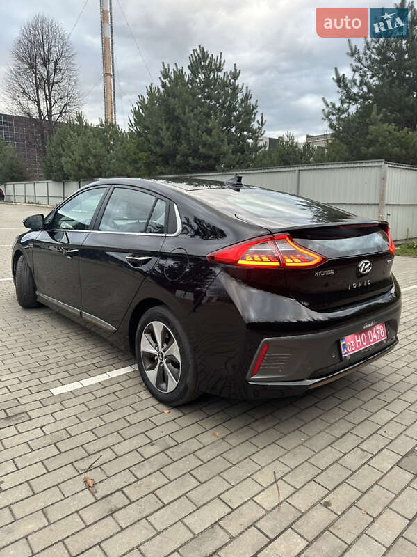 Хэтчбек Hyundai Ioniq 2017 в Луцке фото 6 Хэтчбек Hyundai Ioniq 2017 в Луцке