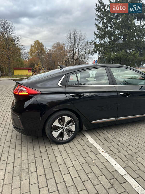 Хэтчбек Hyundai Ioniq 2017 в Луцке фото 11 Хэтчбек Hyundai Ioniq 2017 в Луцке