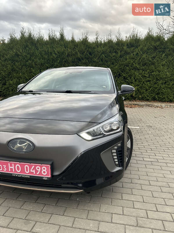 Хэтчбек Hyundai Ioniq 2017 в Луцке фото 18 Хэтчбек Hyundai Ioniq 2017 в Луцке