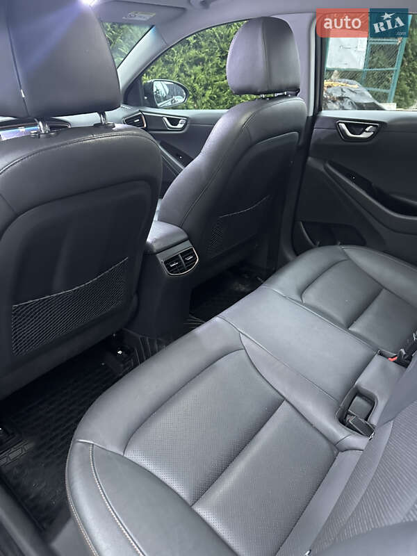 Хэтчбек Hyundai Ioniq 2017 в Луцке фото 97 Хэтчбек Hyundai Ioniq 2017 в Луцке