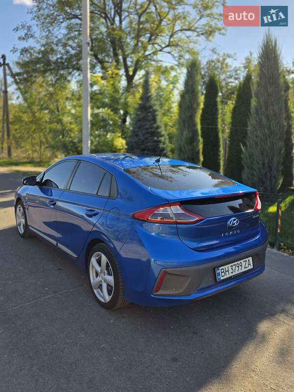 Хэтчбек Hyundai Ioniq 2017 в Белгороде-Днестровском фото 9 Хэтчбек Hyundai Ioniq 2017 в Белгороде-Днестровском