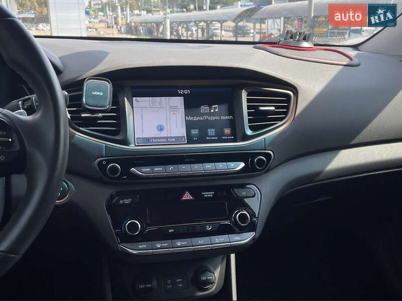 Хетчбек Hyundai Ioniq 2019 в Києві фото 16 Хетчбек Hyundai Ioniq 2019 в Києві
