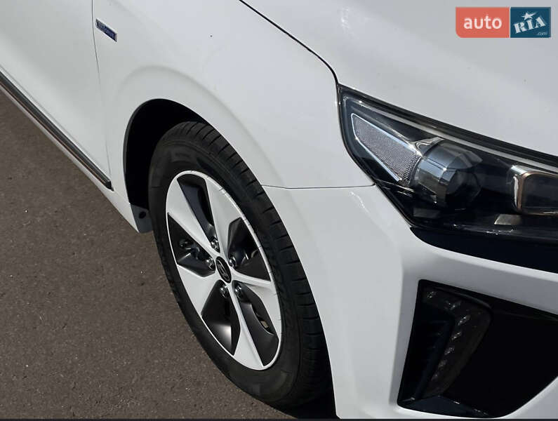 Хетчбек Hyundai Ioniq 2019 в Києві фото 29 Хетчбек Hyundai Ioniq 2019 в Києві