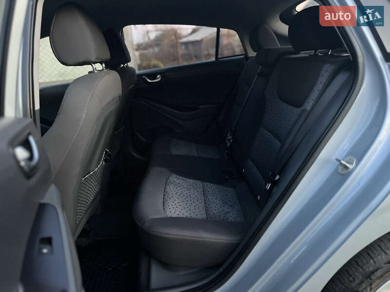 Хэтчбек Hyundai Ioniq 2016 в Владимире