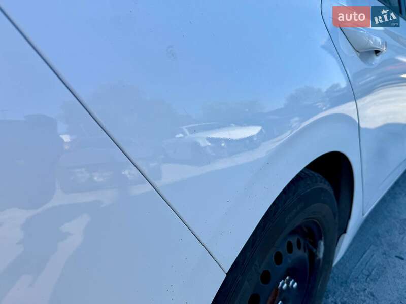 Ліфтбек Hyundai Ioniq 2021 в Києві фото 11 Ліфтбек Hyundai Ioniq 2021 в Києві