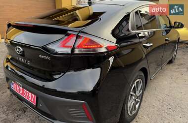 Лифтбек Hyundai Ioniq 2020 в Львове