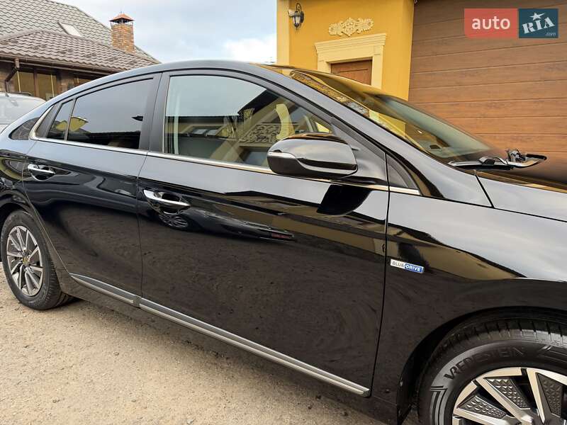 Лифтбек Hyundai Ioniq 2020 в Львове фото 32 Лифтбек Hyundai Ioniq 2020 в Львове