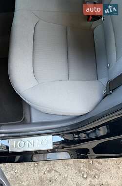 Лифтбек Hyundai Ioniq 2020 в Львове