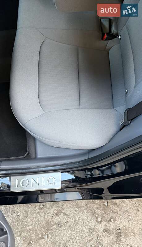 Лифтбек Hyundai Ioniq 2020 в Львове фото 123 Лифтбек Hyundai Ioniq 2020 в Львове