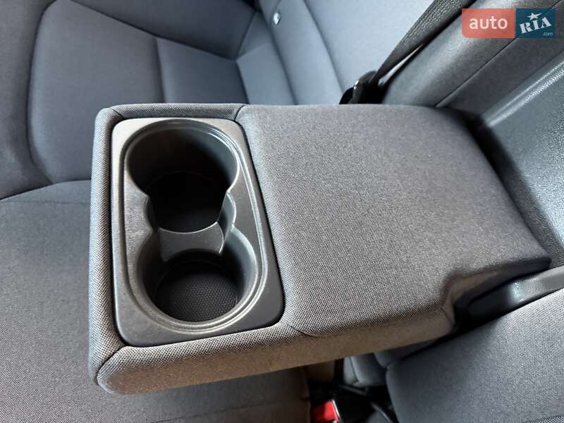 Лифтбек Hyundai Ioniq 2020 в Львове фото 128 Лифтбек Hyundai Ioniq 2020 в Львове