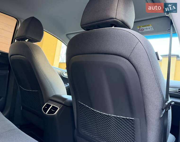 Лифтбек Hyundai Ioniq 2020 в Львове фото 155 Лифтбек Hyundai Ioniq 2020 в Львове