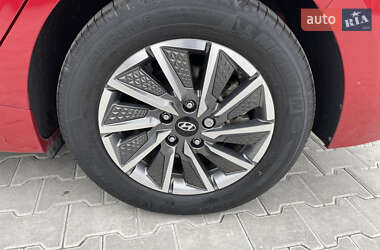 Лифтбек Hyundai Ioniq 2022 в Кропивницком