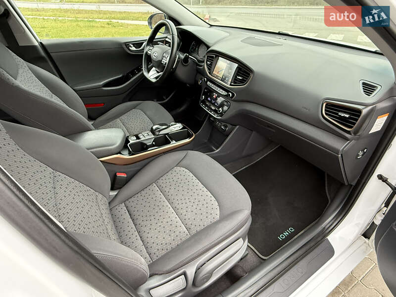 Хэтчбек Hyundai Ioniq 2019 в Тернополе фото 25 Хэтчбек Hyundai Ioniq 2019 в Тернополе