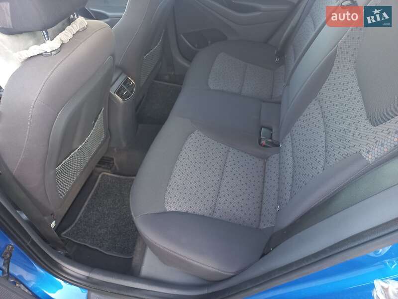 Хетчбек Hyundai Ioniq 2017 в Шептицькому