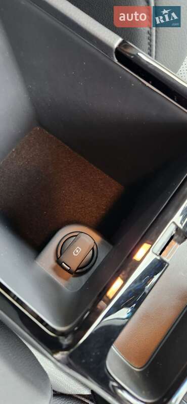 Лифтбек Hyundai Ioniq 2020 в Ровно