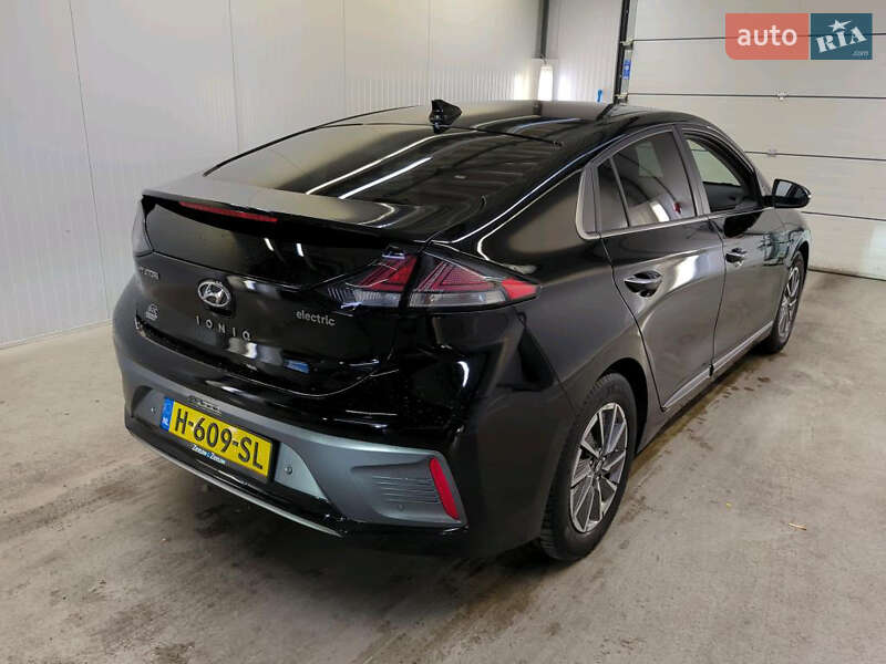 Лифтбек Hyundai Ioniq 2020 в Староконстантинове