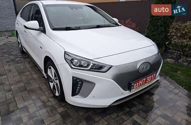 Хетчбек Hyundai Ioniq 2016 в Вінниці