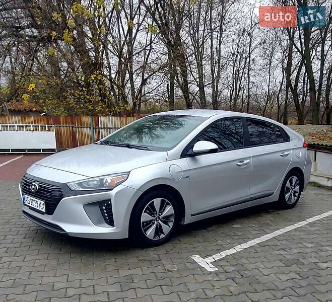Лифтбек Hyundai Ioniq 2019 в Виннице фото 9 Лифтбек Hyundai Ioniq 2019 в Виннице