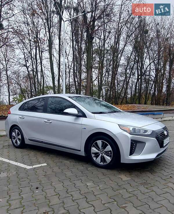 Лифтбек Hyundai Ioniq 2019 в Виннице фото 16 Лифтбек Hyundai Ioniq 2019 в Виннице