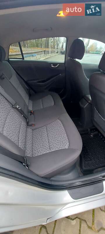 Лифтбек Hyundai Ioniq 2019 в Виннице фото 42 Лифтбек Hyundai Ioniq 2019 в Виннице