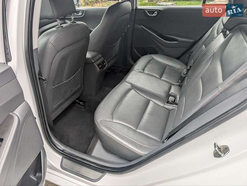 Хэтчбек Hyundai Ioniq 2016 в Виннице фото 15 Хэтчбек Hyundai Ioniq 2016 в Виннице
