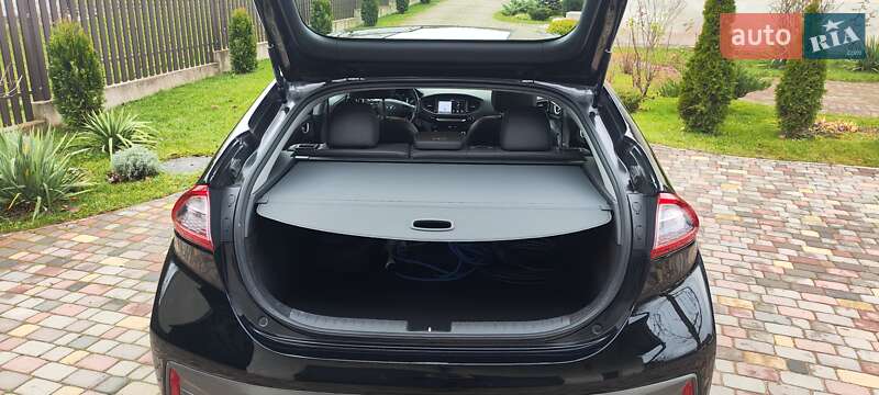 Хэтчбек Hyundai Ioniq 2018 в Городке