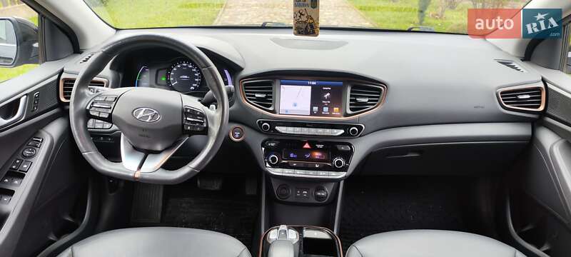 Хэтчбек Hyundai Ioniq 2018 в Городке