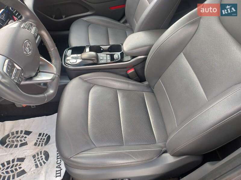 Лифтбек Hyundai Ioniq 2019 в Владимире фото 16 Лифтбек Hyundai Ioniq 2019 в Владимире