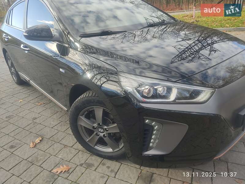 Хэтчбек Hyundai Ioniq 2016 в Львове