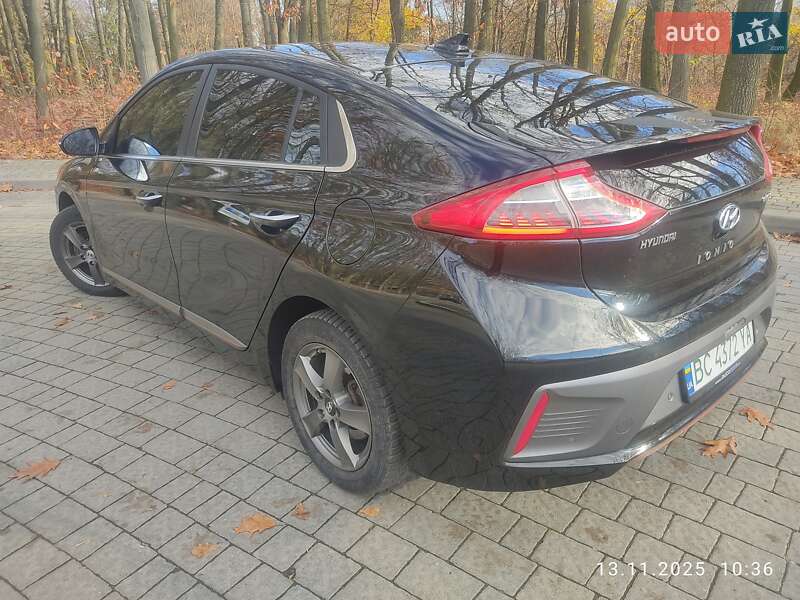 Хэтчбек Hyundai Ioniq 2016 в Львове