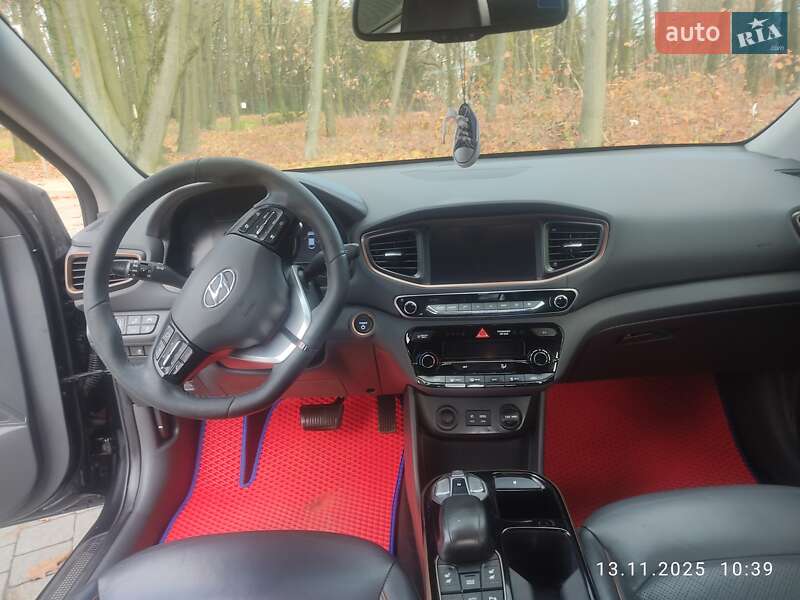 Хэтчбек Hyundai Ioniq 2016 в Львове