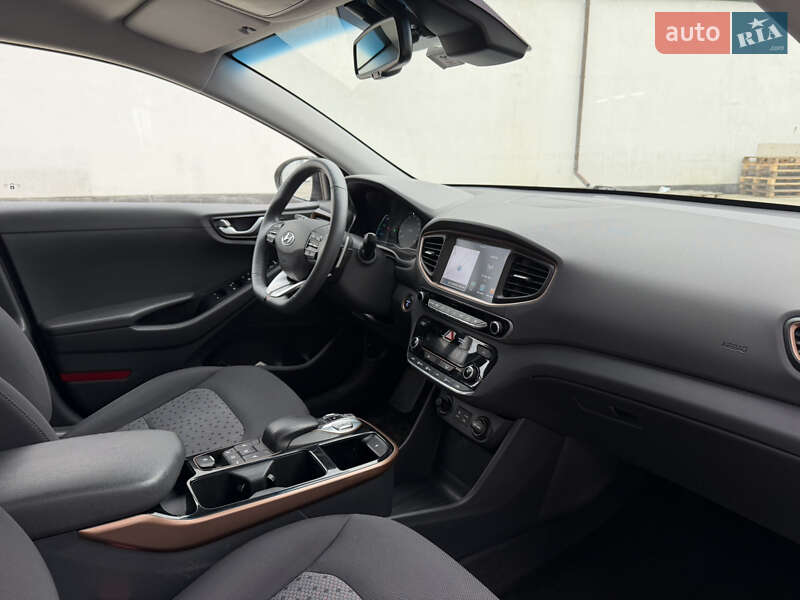 Хэтчбек Hyundai Ioniq 2018 в Виннице