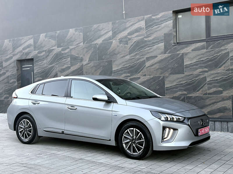 Лифтбек Hyundai Ioniq 2020 в Тернополе фото 9 Лифтбек Hyundai Ioniq 2020 в Тернополе