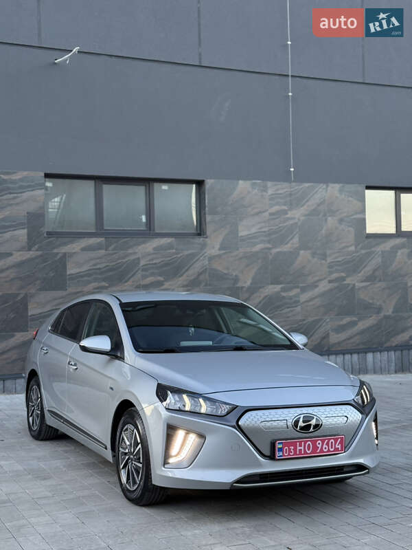 Лифтбек Hyundai Ioniq 2020 в Тернополе фото 25 Лифтбек Hyundai Ioniq 2020 в Тернополе