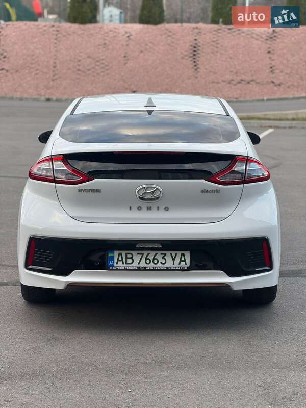 Хетчбек Hyundai Ioniq 2018 в Вінниці