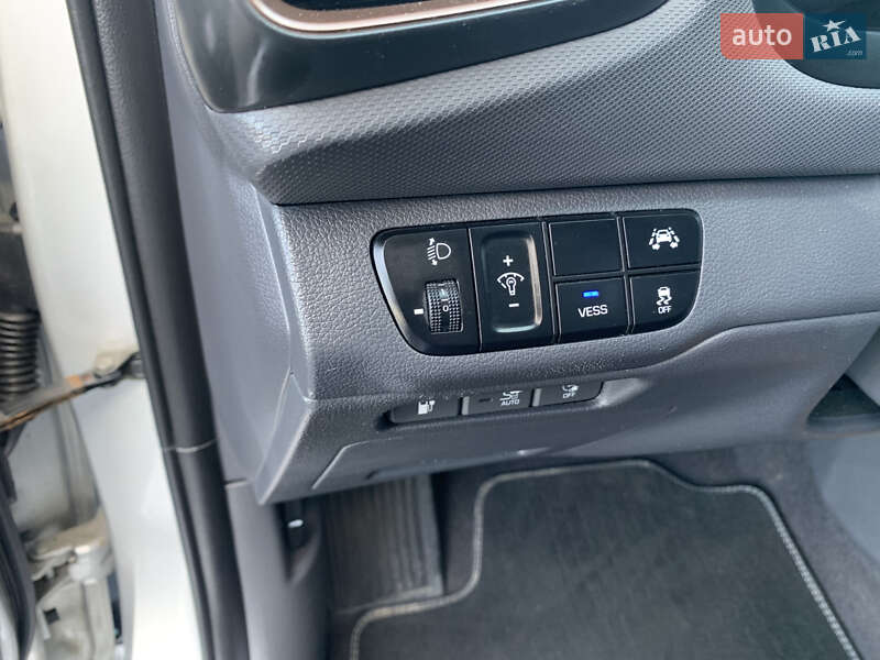 Ліфтбек Hyundai Ioniq 2019 в Кропивницькому фото 26 Ліфтбек Hyundai Ioniq 2019 в Кропивницькому