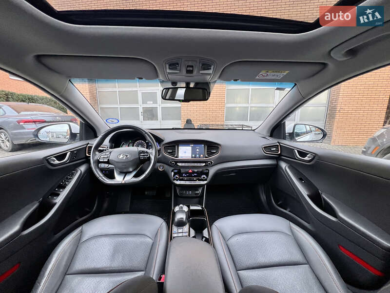 Лифтбек Hyundai Ioniq 2017 в Луцке