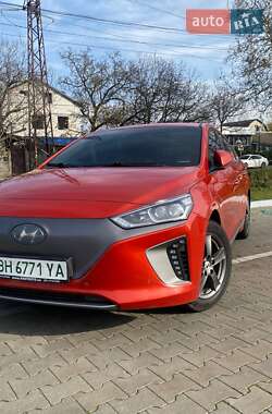 Хетчбек Hyundai Ioniq 2017 в Одесі