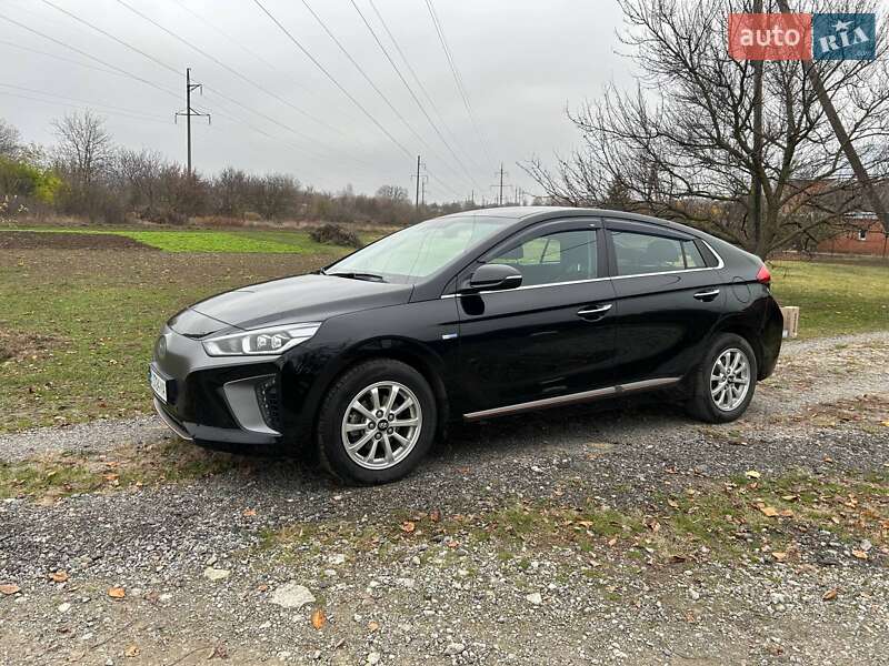 Хэтчбек Hyundai Ioniq 2019 в Полтаве